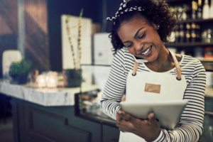 Descubra qual a margem de lucro ideal por setor, como precificar produtos e serviços e como saber se a margem do seu negócio é realmente boa. Lucrefy, controle financeiro pelo WhatsApp.